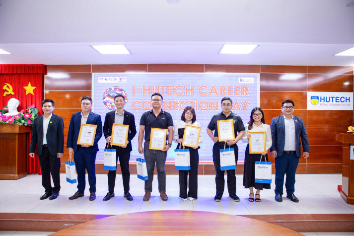 Kết nối - Trải nghiệm - Chinh phục: Sinh viên I-HUTECH tự tin tiếp cận doanh nghiệp tại Career Connection Day 18