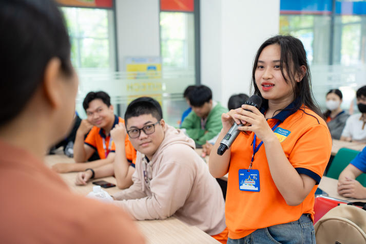 Thủ lĩnh sinh viên Khoa Công nghệ thông tin trang bị kỹ năng tổ chức sự kiện 42