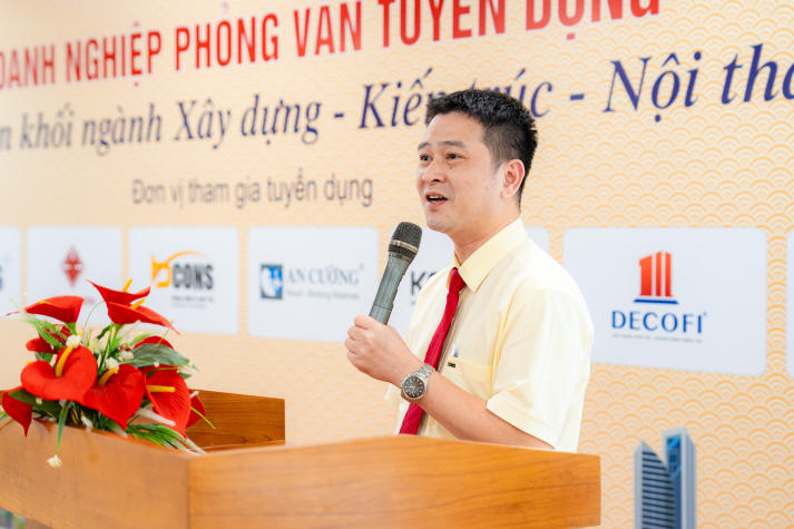Doanh nghiệp phỏng vấn tuyển dụng trực tiếp: Sinh viên Xây dựng - Kiến trúc - Nội thất nắm bắt cơ hội việc làm ngay từ giảng đường 66