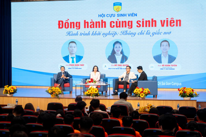 Sinh viên HUTECH học “bí quyết khởi nghiệp thật” từ CEO đàn anh 73