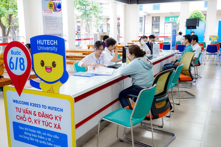 [Video] Cần hỗ trợ về ký túc xá, nhà trọ, tân sinh viên HUTECH làm gì? 15