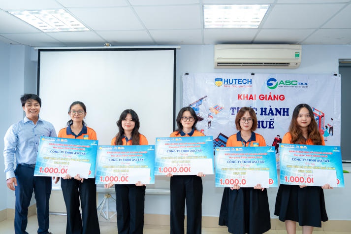 Khoa Tài chính - Thương mại HUTECH khai giảng học kỳ doanh nghiệp thực hành thuế với Công ty Asctax 44