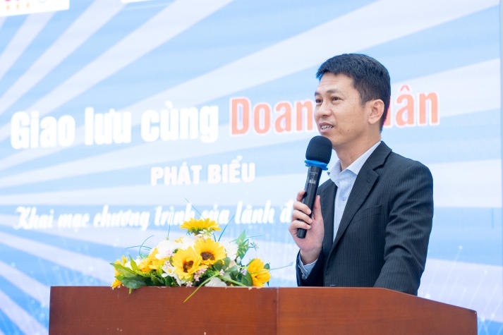 Sinh viên Marketing - Kinh doanh quốc tế khám phá tương lai số với AI và Blockchain 10