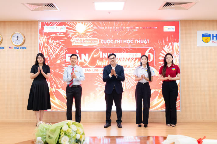 Chuyện nghề thực tế bồi đắp bản lĩnh cho sinh viên Luật HUTECH 85