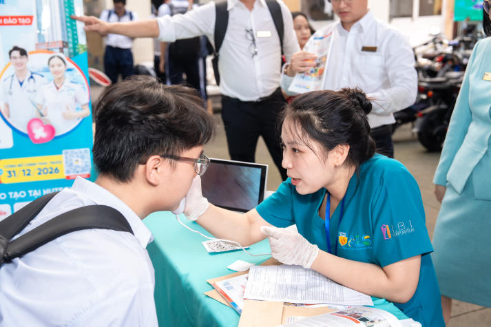 [Video] HUTECH đồng hành khởi động chương trình hướng nghiệp tại 450 trường, cơ sở giáo dục 155