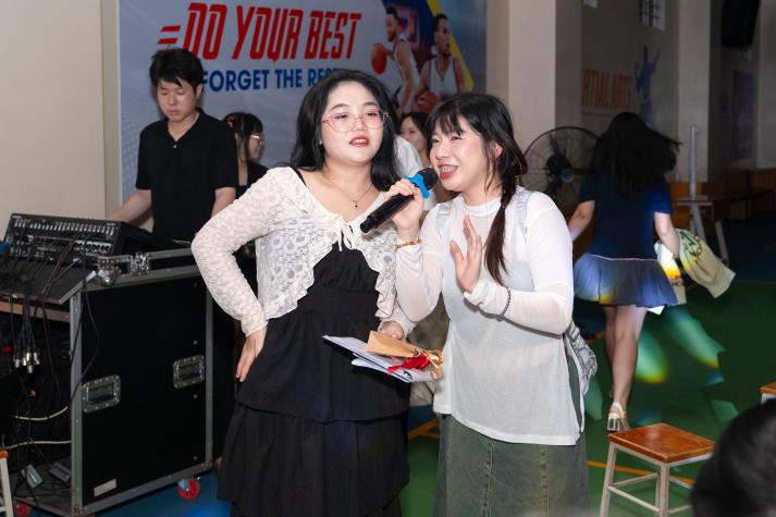 Đón Giáng sinh rộn ràng với K-XMAS của sinh viên Khoa Hàn Quốc học 40