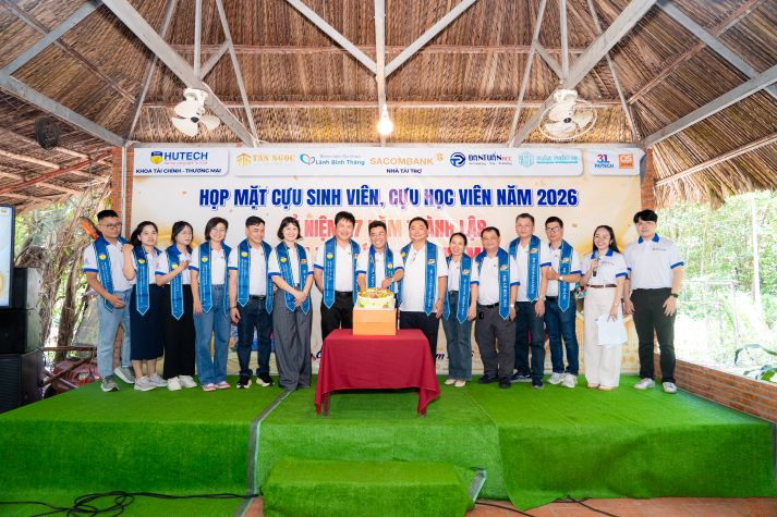 [Ảnh] Khoa Tài chính - Thương mại kỷ niệm 17 năm thành lập, nối dài hành trình “Kết nối yêu thương” 65