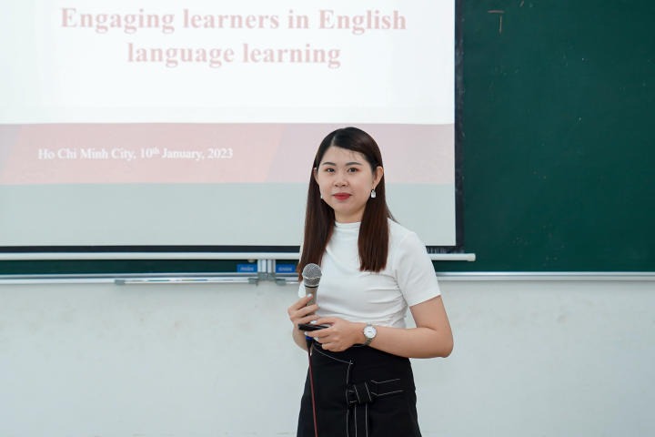 Giảng viên Khoa Tiếng Anh tích lũy kinh nghiệm giảng dạy, giúp sinh viên học tốt Tiếng Anh 39