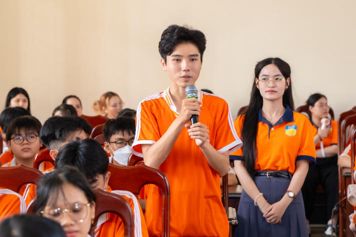 Sinh viên ngành Tâm lý học kết nối hơn 2.000 học sinh An Giang qua hành trình “Hiểu tâm lý - Vững tương lai” 117