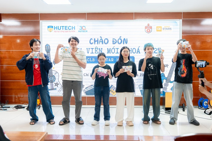 CLB Guitar HUTECH chào đón thành viên mới Khóa 2025 34