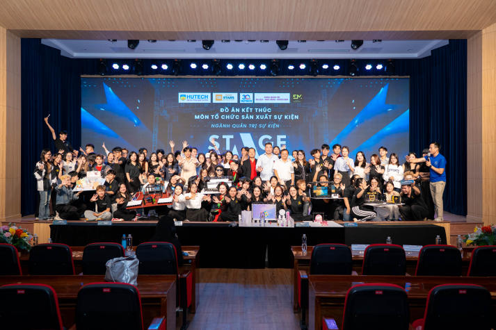 “Phù thủy sân khấu” HUTECH hiện thực hóa ý tưởng thành mô hình sân khấu sống động 112