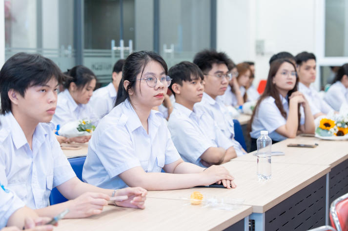 Thế hệ cán bộ Hội HUTECH mới ra mắt: Sẵn sàng cống hiến, dẫn dắt phong trào sinh viên 28