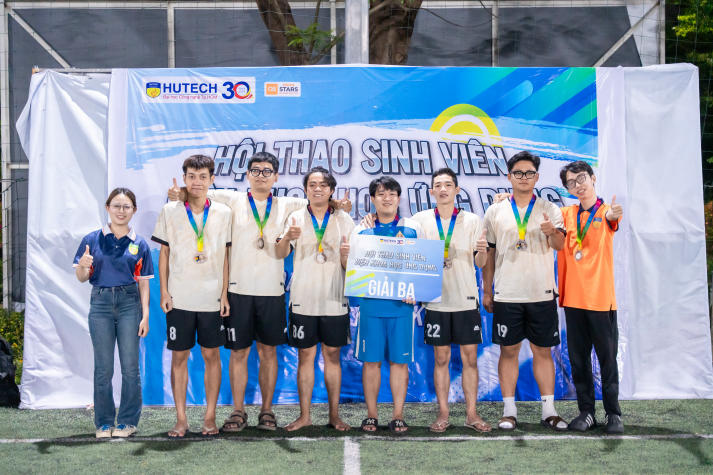 [Ảnh] Bế mạc Hội thao sinh viên Khoa Xây dựng và Viện Khoa học Ứng dụng: Lan tỏa sức trẻ, khép lại mùa giải sôi nổi 78