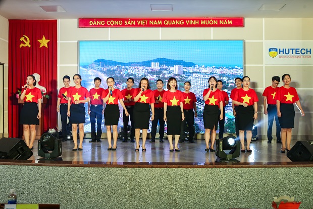 Việt Nam hữu tình được tái hiện tại Vòng sơ khảo Hội thi “Tiếng hát từ giảng đường” lần 14 năm 2020 272