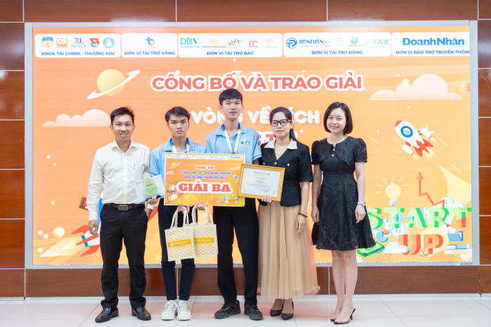 Cổ Mộc Hương “ẵm” giải Quán quân Cuộc thi Ý tưởng khởi nghiệp sáng tạo sinh viên lần 4 119