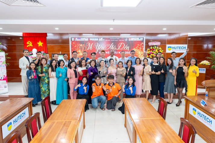 Hành trình mới, sứ mệnh mới: CLB Doanh nhân Văn hóa - Nghệ thuật - Thể thao HUTECH ra mắt Ban điều hành 8