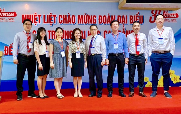 Viện Khoa học Xã hội Nhân văn HUTECH tham dự chương trình kết nối với Cty Vedan Việt Nam 16