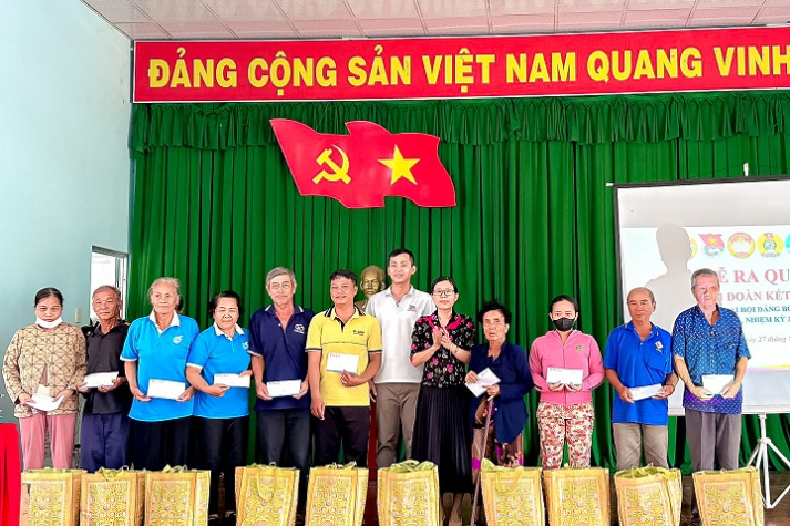 Tiếp bước đến trường 2025: Sinh viên VJIT trao yêu thương, dựng hành trang 41