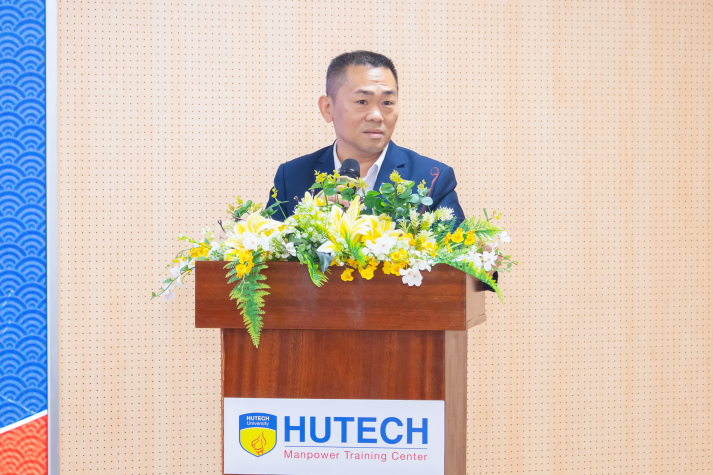 Doanh nhân Ngô Hoài Đức truyền cảm hứng quản trị và phát triển nghề nghiệp cho sinh viên HUTECH 12