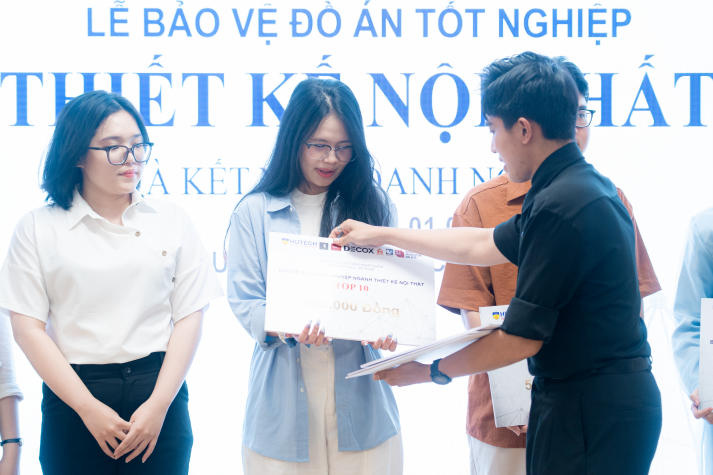 [Video] Sinh viên Thiết kế nội thất tự tin bảo vệ đồ án, khẳng định tư duy sáng tạo và năng lực nghiên cứu thực tiễn 137