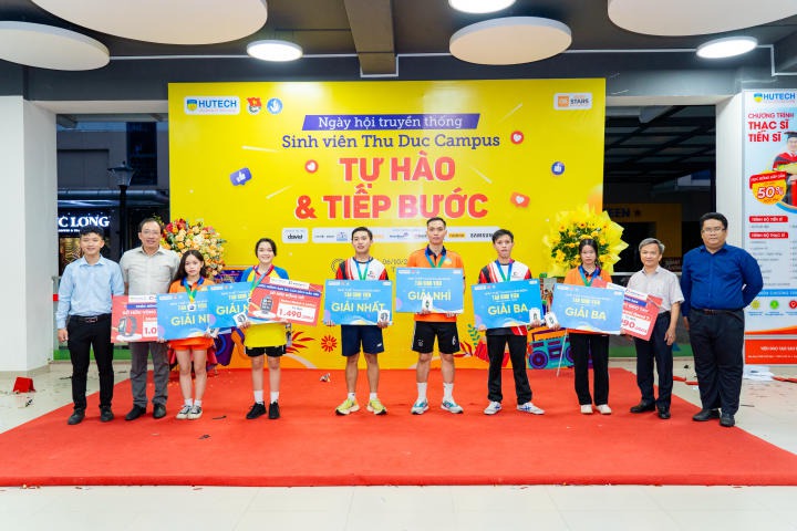 [Giải Thể thao Chào đón Tân sinh viên] Sôi nổi khai mạc và khởi tranh nội dung chạy Việt dã với hơn 1000 vận động viên 182
