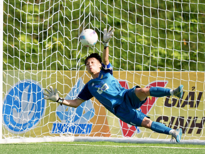 ​HUTECH chính thức tiến vào Bán kết giải Bóng đá Thanh niên sinh viên Việt Nam lần IV - 2026 Cúp Thaco 57