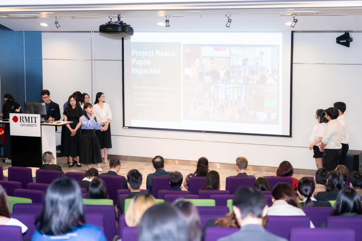 Dự án của sinh viên ngành Quan hệ công chúng tạo điểm nhấn tại hội thảo PR toàn quốc do VNPR tổ chức 46