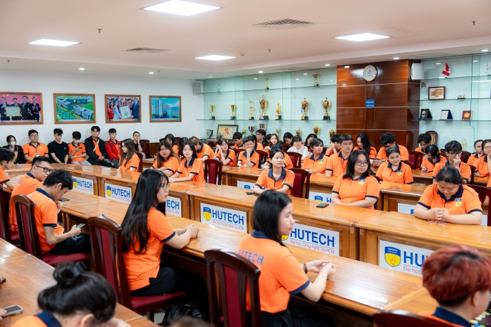 Sinh viên HUTECH học hỏi “bí kíp” lên thực đơn dinh dưỡng cùng chuyên gia vào 25/02 tới 38
