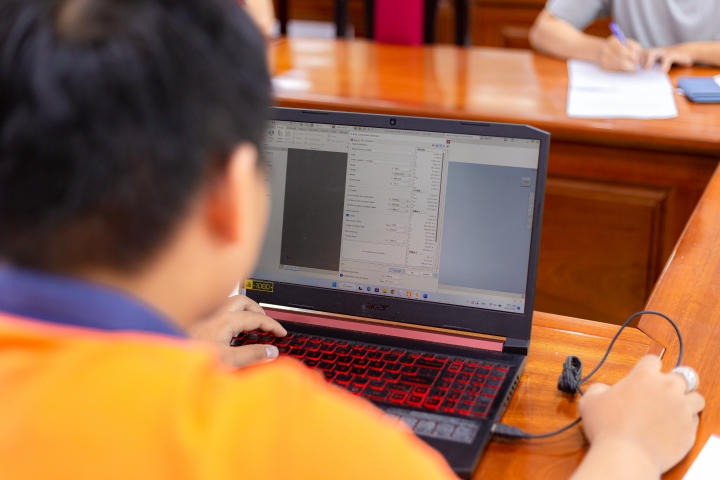 Sinh viên khối ngành Kỹ thuật chinh phục bộ môn Cơ học tại chung kết cuộc thi “Olympic Cơ học lần 1” 49