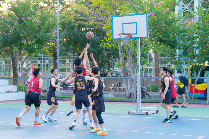 Bản lĩnh làm nền, sáng tạo làm chất - Sinh viên HUTECH nổi bật trên mọi đấu trường tài năng 142