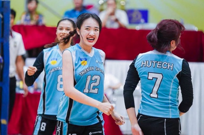 Đội tuyển bóng chuyền nữ HUTECH xuất sắc giành hạng 3 tại vòng Chung kết Giải Bóng chuyền Sinh viên toàn quốc 2023 38