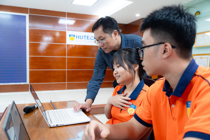 Sinh viên Quản trị kinh doanh làm chủ AI, nâng tầm nghiên cứu khoa học và lợi thế nghề nghiệp 59
