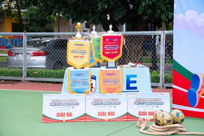 Sinh viên Viện Kỹ thuật khuấy động Hội thao 2025-2026 với tinh thần nhiệt huyết 10