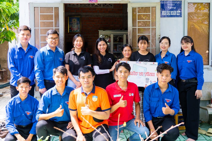 Viện Công nghệ Việt - Nhật HUTECH lan tỏa yêu thương tại tỉnh Long An 116