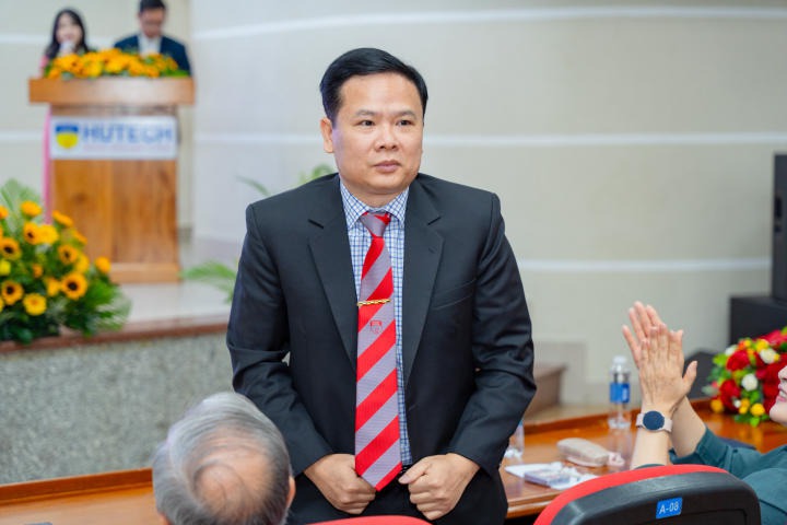 [Video] Viện Công nghệ Việt - Hàn HUTECH tổ chức lễ khai giảng, chính thức khởi động năm học mới 71