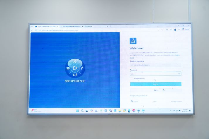 Giảng viên Viện Kỹ thuật HUTECH nâng cao năng lực chuyển đổi số qua tập huấn thiết kế ứng dụng kỹ thuật 50