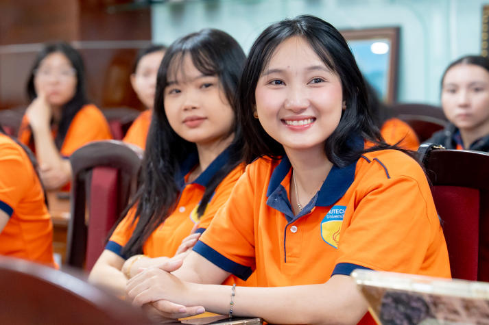 Hội nghị tổng kết Khoa Nhật Bản học: Ghi nhận nỗ lực sinh viên và phát động phong trào năm học mới 32