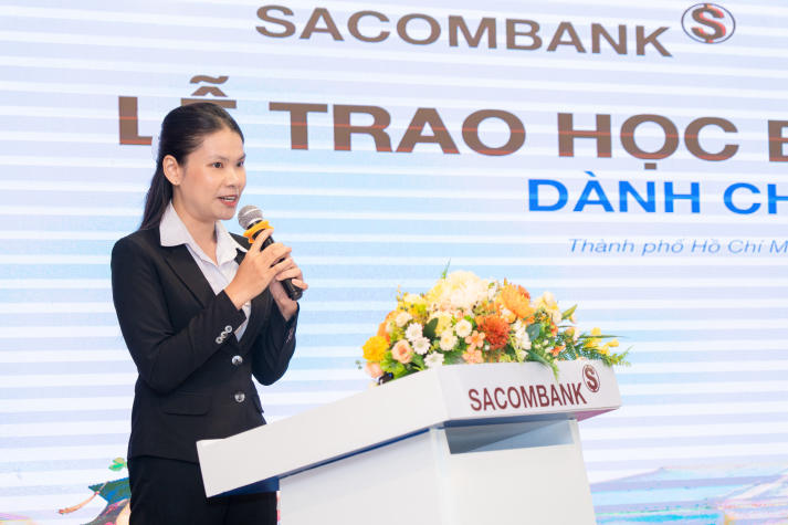 Hai sinh viên Tài chính - Ngân hàng nhận học bổng “Sacombank - Ươm mầm cho những ước mơ” 2026 56