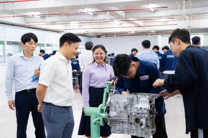 Gia tăng cơ hội việc làm tại Nhật Bản cho sinh viên HUTECH qua buổi làm việc cùng Công ty Toa Kogyo và Ngân hàng Gunma (Nhật Bản) 50