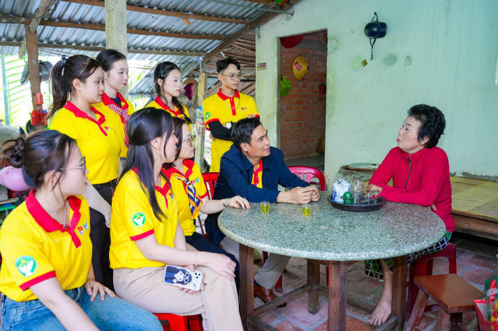 Xuân sắc xanh 2026: Sinh viên HUTECH mang Tết yêu thương đến với người dân Vĩnh Long 122