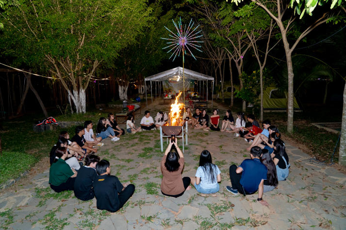 Hội trại “We Are The Future” - Dấu ấn tuổi trẻ Khoa Khoa học Xã hội và Quan hệ Công chúng 65