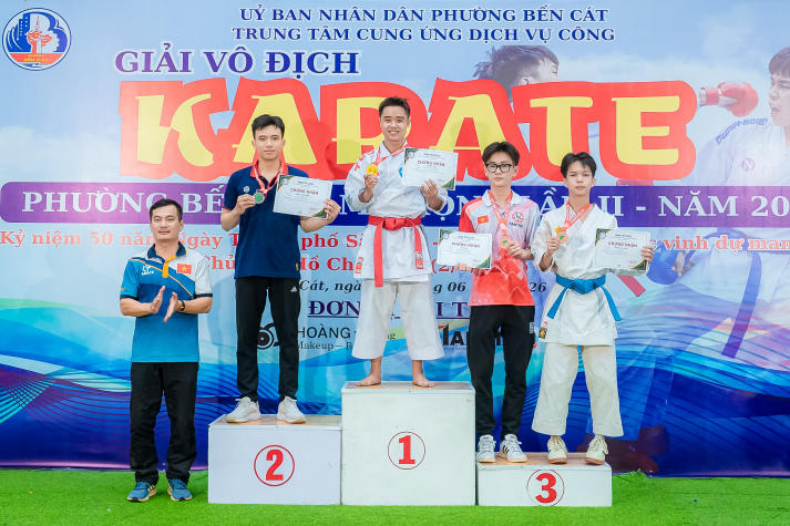 Sinh viên Viện Văn hoá - Nghệ thuật - Thể thao xuất sắc “ẵm” Huy chương Đồng Giải Vô địch các CLB Karate Quốc gia 2026 53