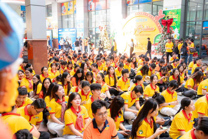 “Đặt lịch” tỏa sáng cùng loạt sân chơi tài năng, phong trào tại HUTECH 167