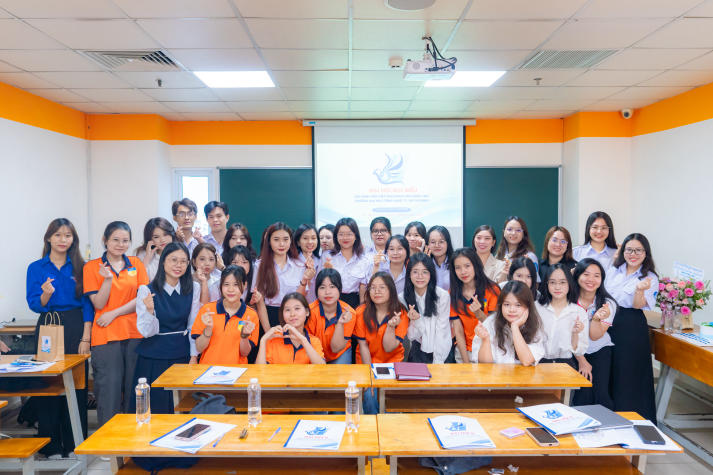 Khoa Hàn Quốc học ra mắt Ban Chấp hành Liên chi Hội nhiệm kỳ mới đầy kỳ vọng 149