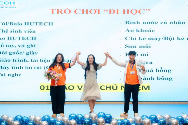 Khoa Quản trị kinh doanh chào đón tân sinh viên khoá 2025: Sẵn sàng hội nhập, vững bước tương lai 82