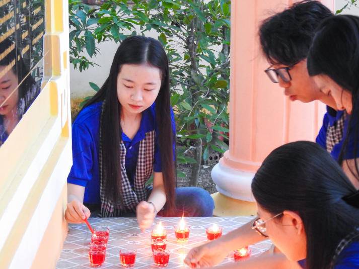 Chiến sĩ Mùa hè xanh HUTECH vun đắp lòng biết ơn, gìn giữ truyền thống dân tộc hướng về Ngày Thương binh - Liệt sĩ 137