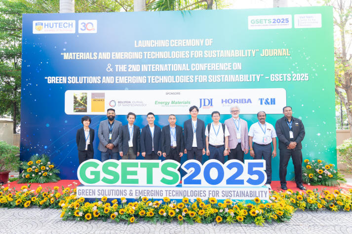 [Video] 10 dấu ấn HUTECH 2025: Khẳng định tầm vóc - Vững bước tương lai 149