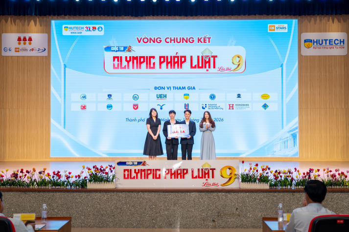 [Video] Tỏa sáng bản lĩnh, sinh viên Luật HUTECH giành giải Nhì Olympic Pháp luật toàn quốc 107