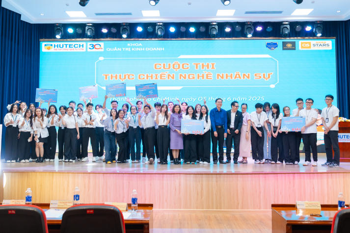 Chung kết “Thực chiến nghề nhân sự” 2025: Sân chơi thực học - thực làm cho sinh viên HUTECH 284