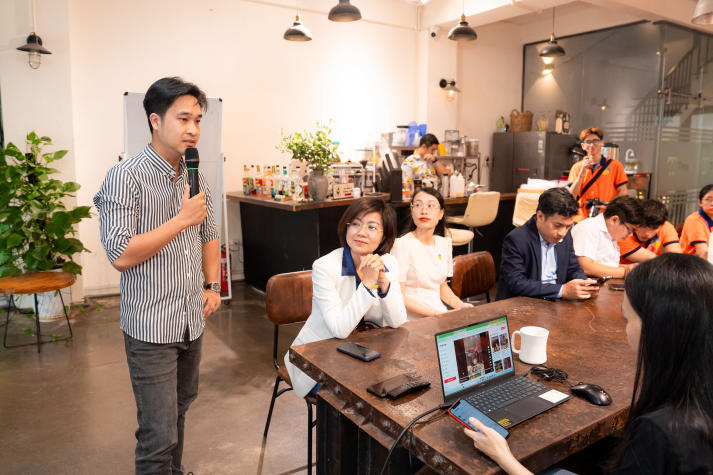 Sinh viên VKIT trải nghiệm không gian sáng tạo, học hỏi chiến lược marketing tại Tmark 16